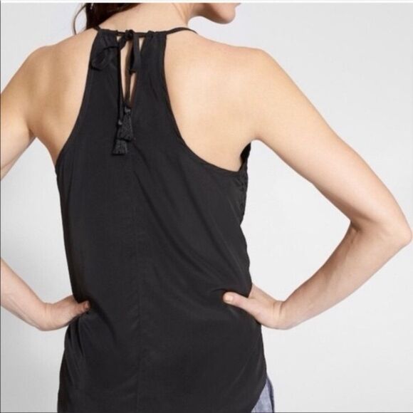 Athleta Dunes Eyelet Lace Tank Top Tie Back Black Size Medium EUC - Picture 3 of 9
